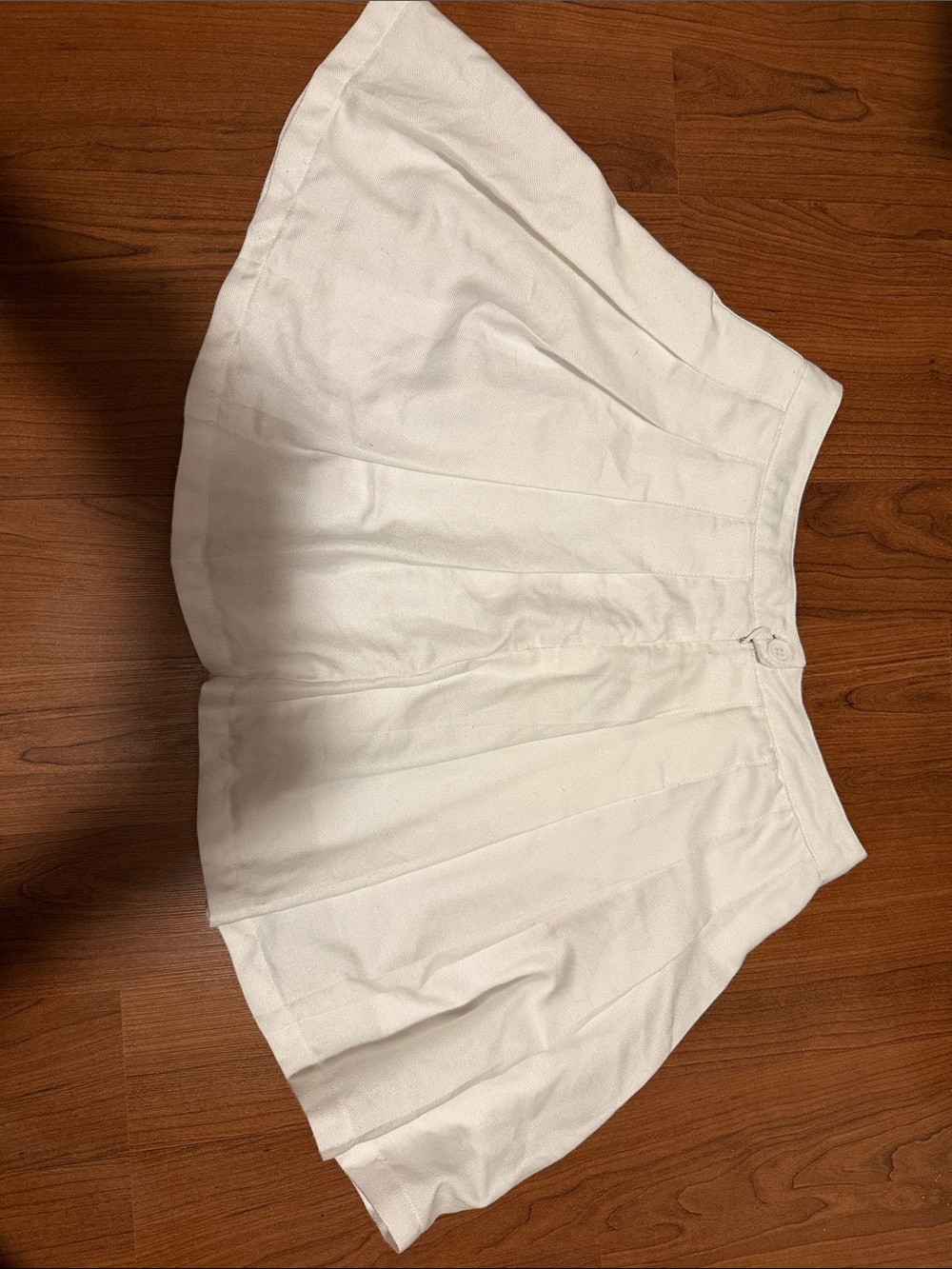 Forever 21 White Pleated Skort